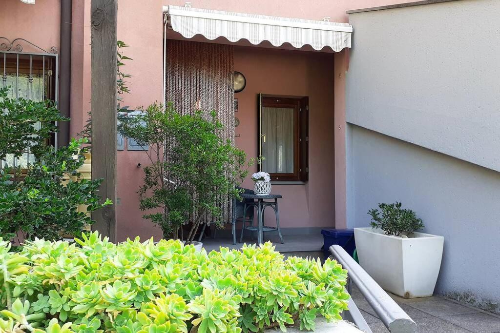 לוברה Feel At Home - Casa Loredana מראה חיצוני תמונה